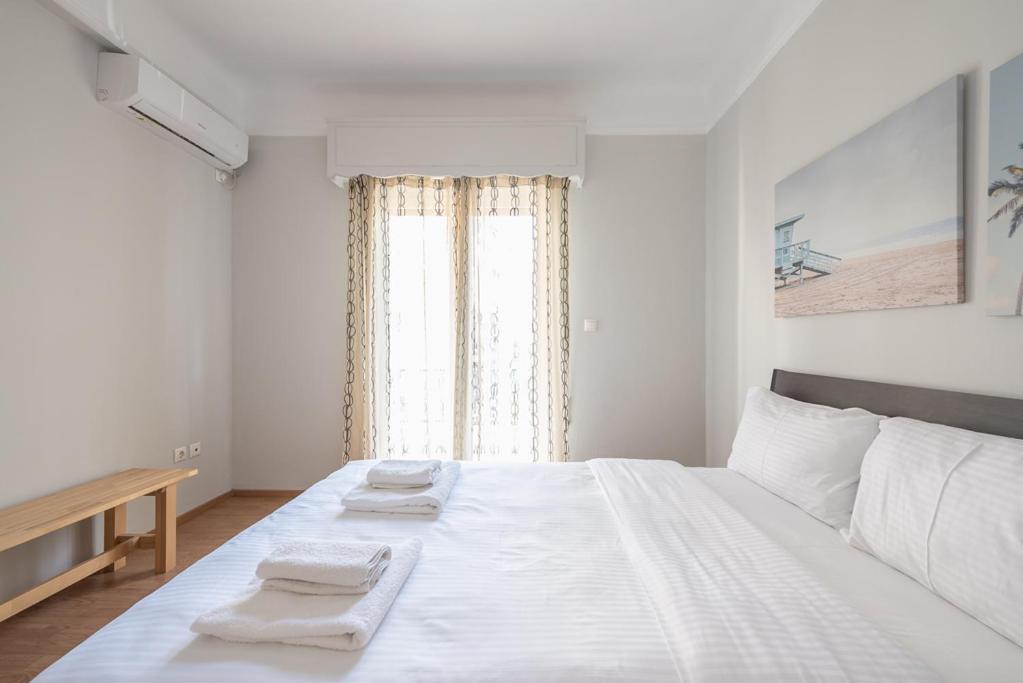 Pame Rentals - Entire Apartment With Free Parking Atenas Exterior foto